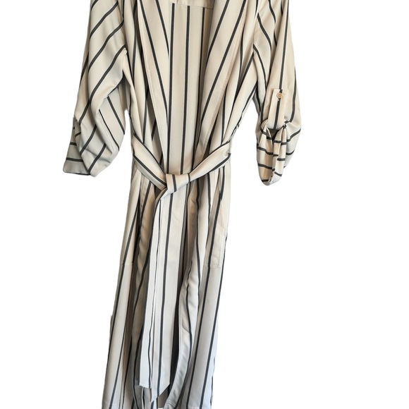 Babaton - Aritzia Kahlo Robe Coat - size medium - white with black stripes - Picture 5 of 6